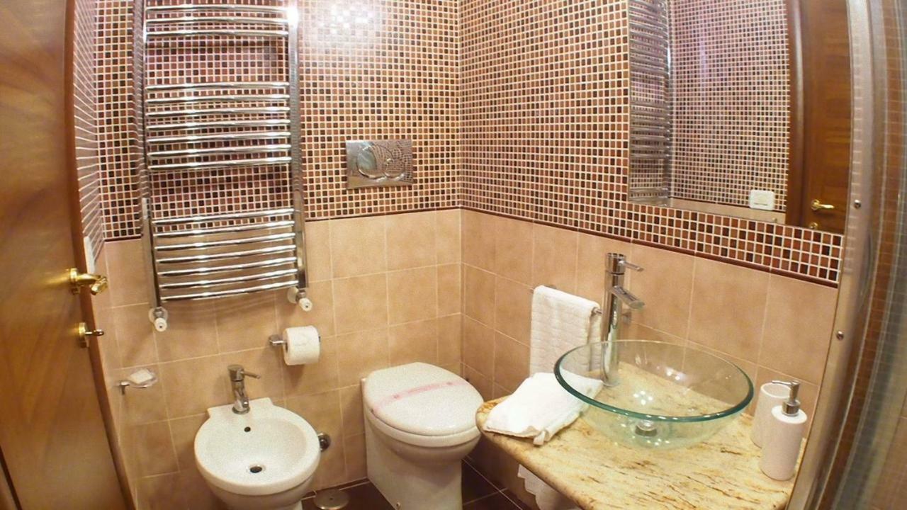 La Piazzetta Di Roma Villa Ngoại thất bức ảnh
